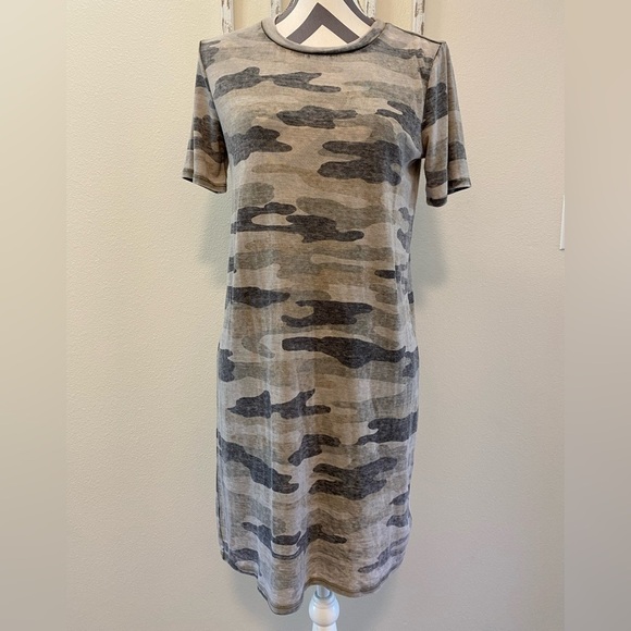 LUCKY BRAND~ Women’s Burnout Camo‎ Oversized Crewneck Relaxed T-Shirt Dress XS - Picture 3 of 9
